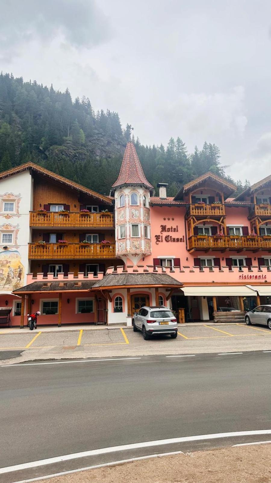 Hotel El Ciasel Canazei Exteriér fotografie